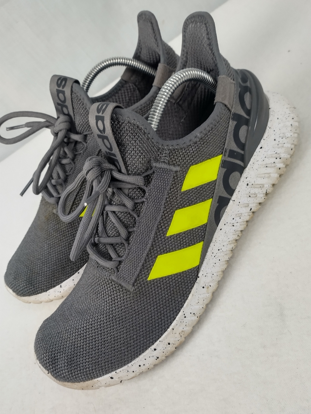 Adidas Men's Size 10.5 Kaptir 2.0 Gray Running Sneakers Lace Up Shoes GW4419 - Picture 3 of 9